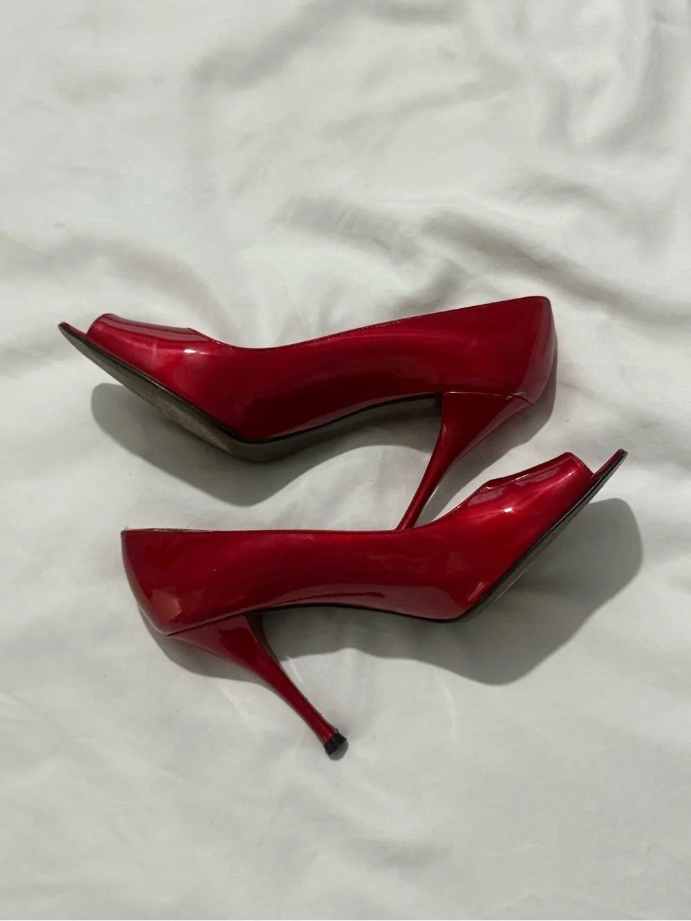 Stuart Weitzman - Red Patent Peep-Toe Mid-Heels - Picture 8 of 9